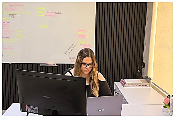A consultant working at her desk